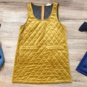 Listicle Gold Quilted Garment